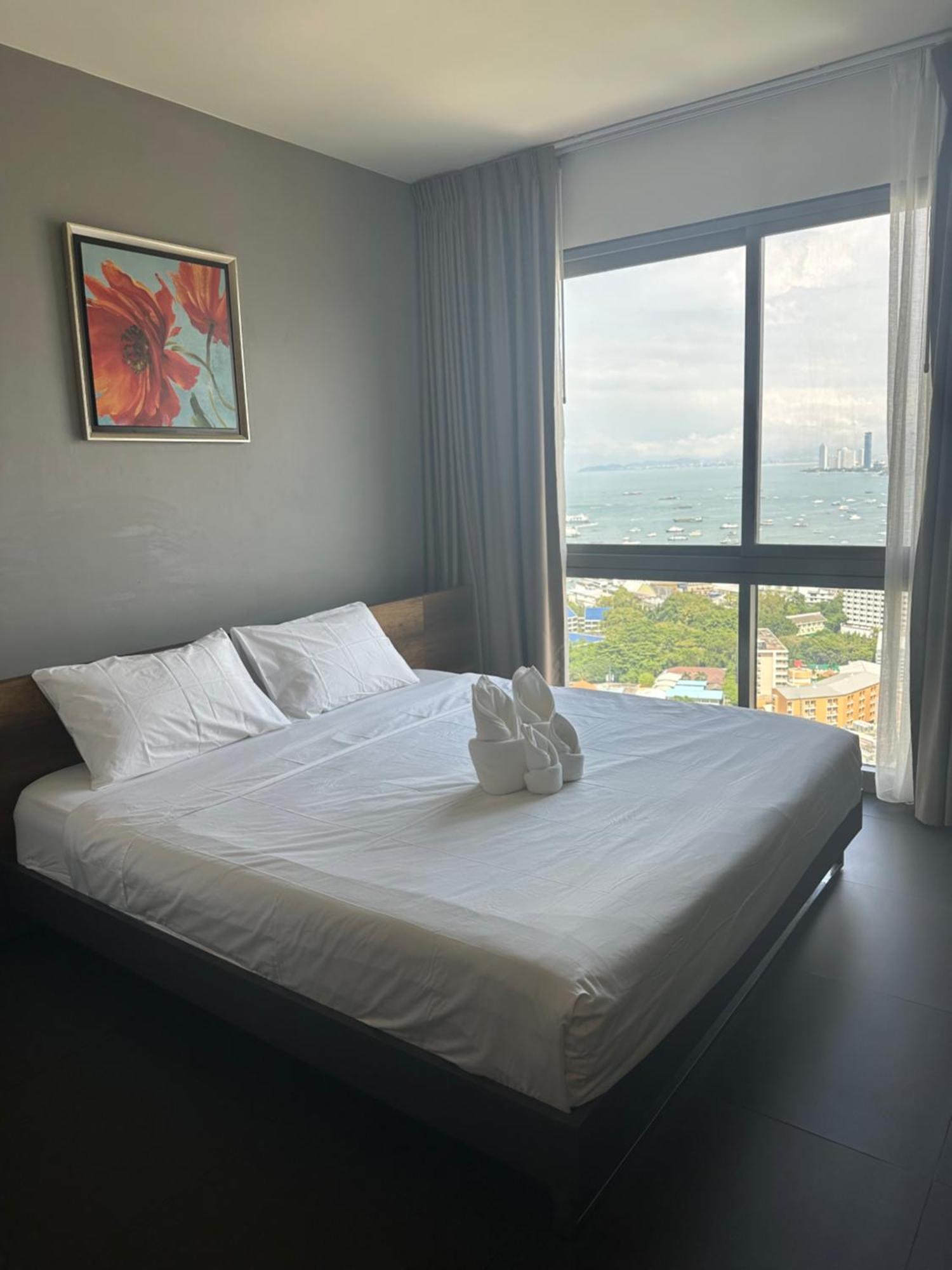 Unixx Seaview Aparthotel Pattaya