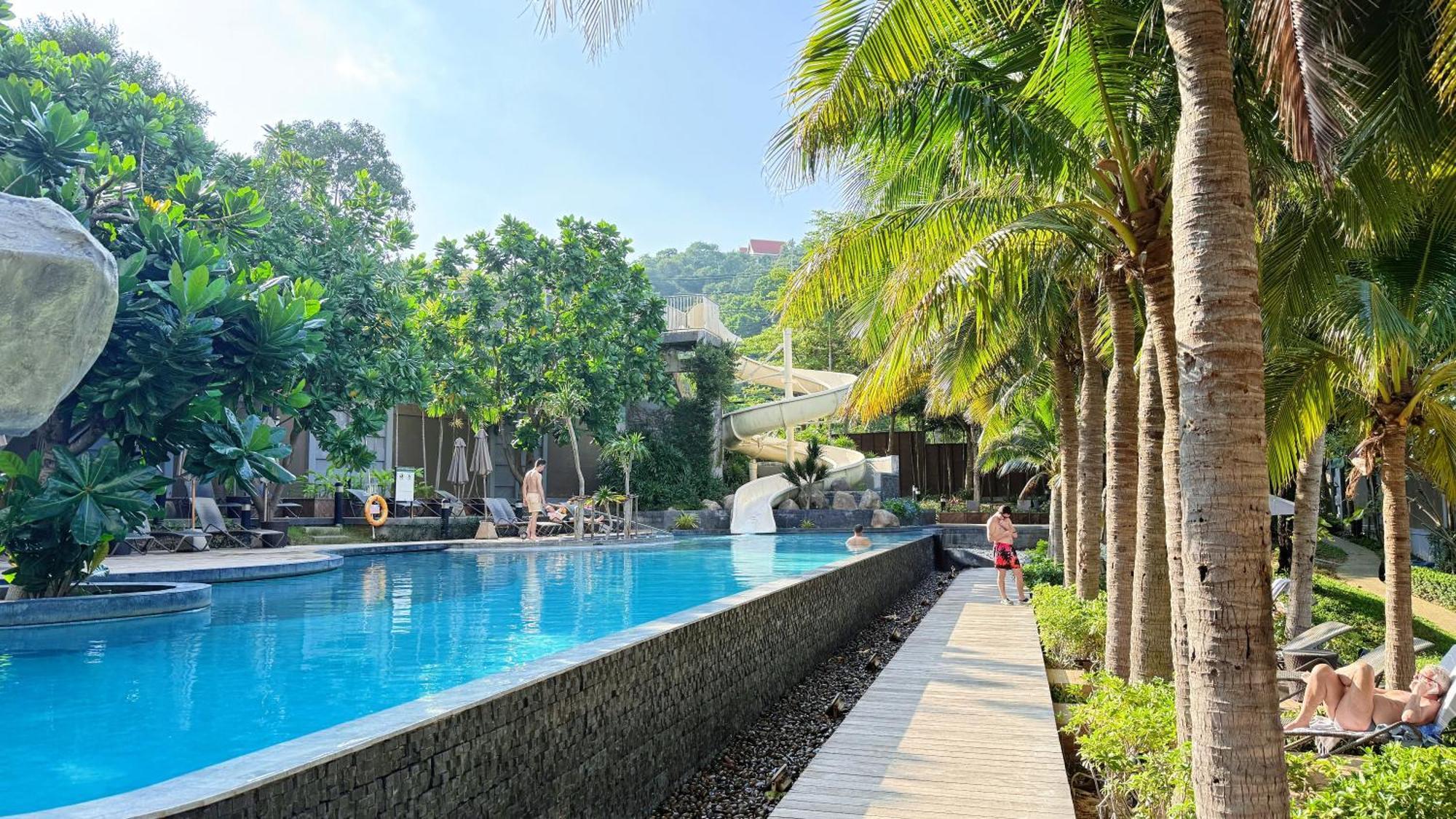 Unixx Seaview Aparthotel Pattaya